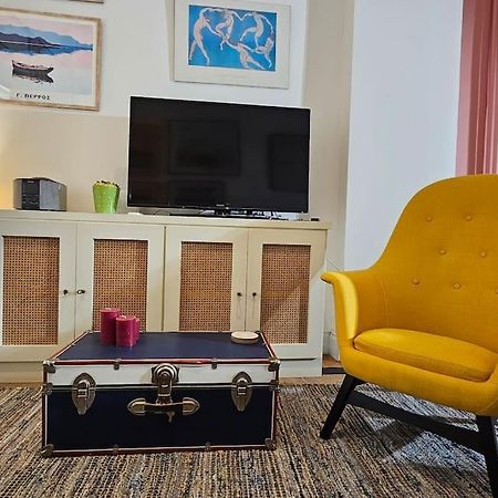 Artistico Two-Bedroom Apartment In Kolonaki Atene Esterno foto